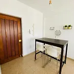 شقة Simple One Bedroom Flat In Engomi