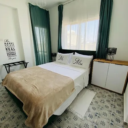 Simple One Bedroom Flat In