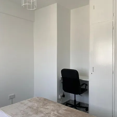 Simple One Bedroom Flat In Apartment Engomi