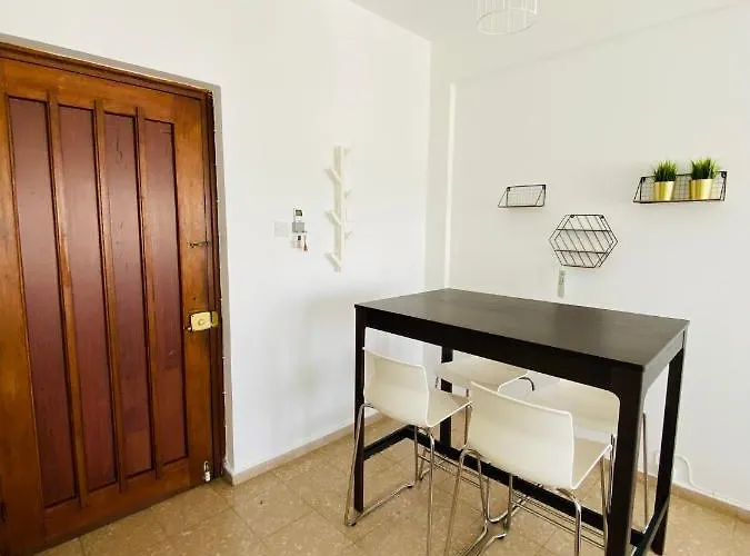 Apartment Simple One Bedroom Flat In Engomi